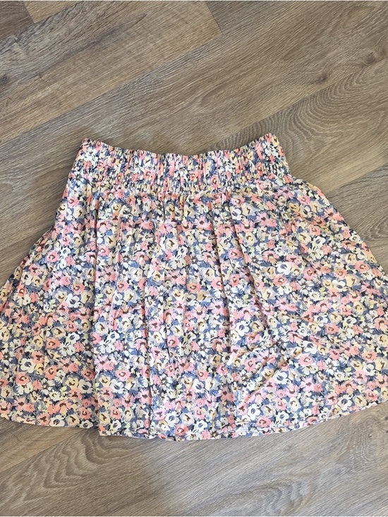 H&M Dresses & Skirts - H&M Floral Smocked Waist Mini Skirt in Pink, Cream & Blue